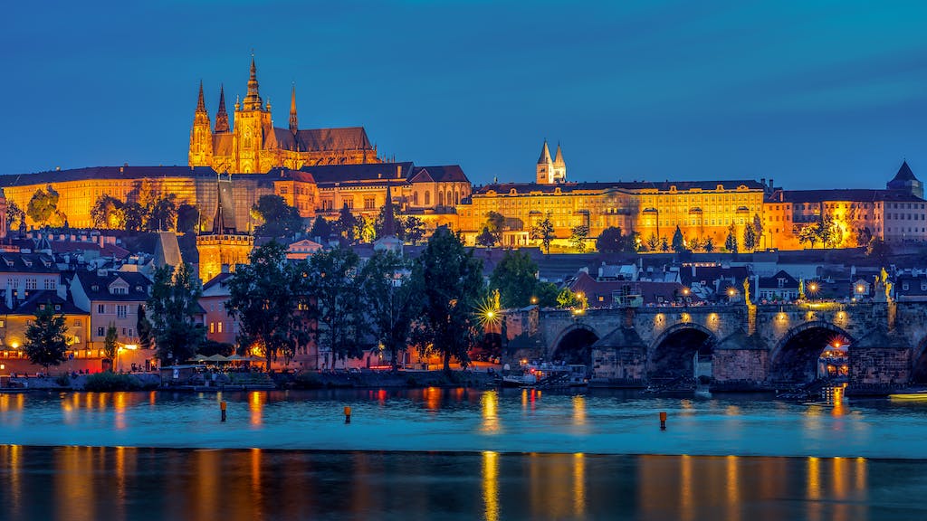 Polska coraz bardziej dominuje na czeskim rynku turystycznym: Analiza popularności destynacji w Czechach
